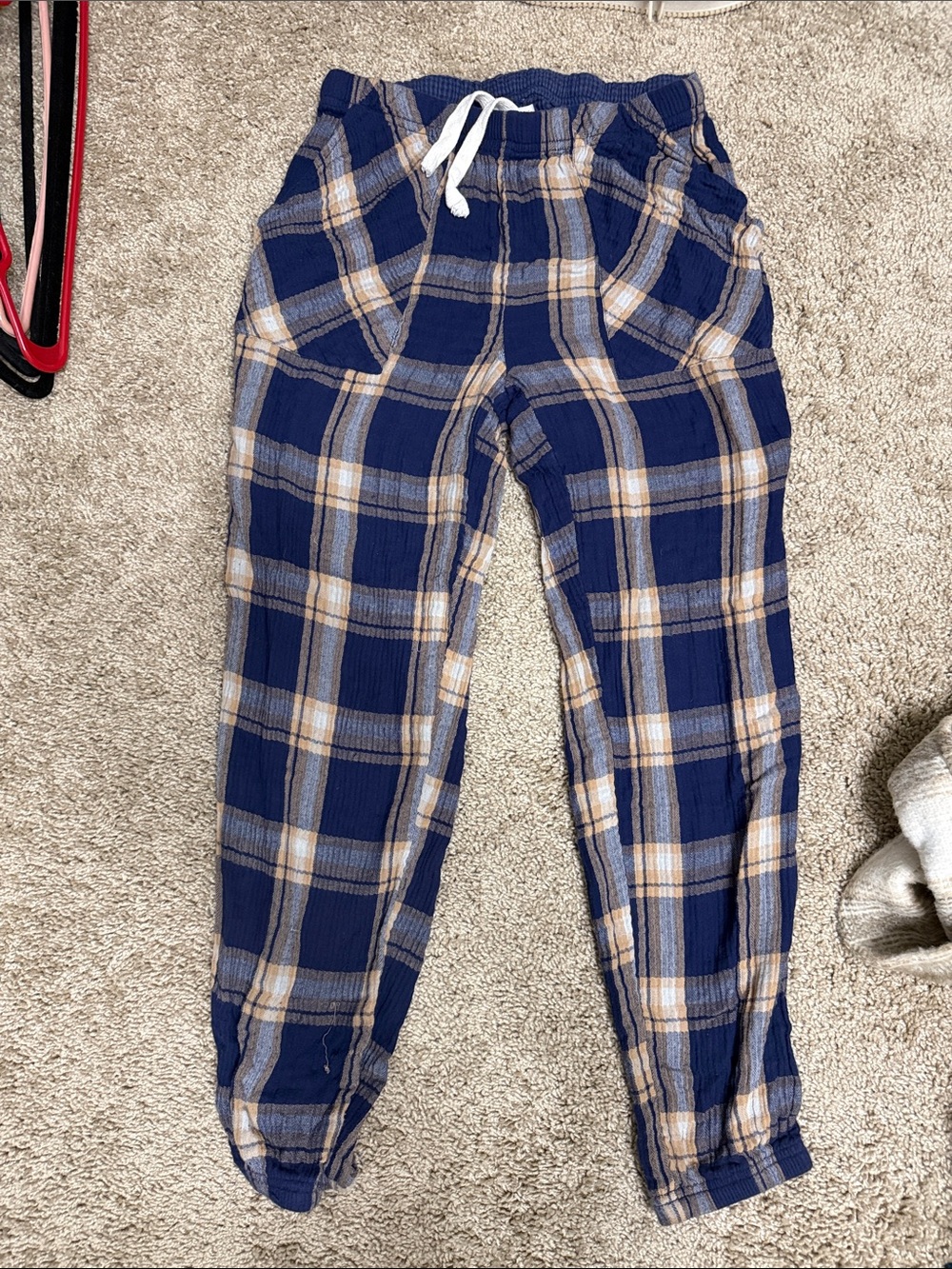 aerie Navy and Tan Plaid Jogger Pants
